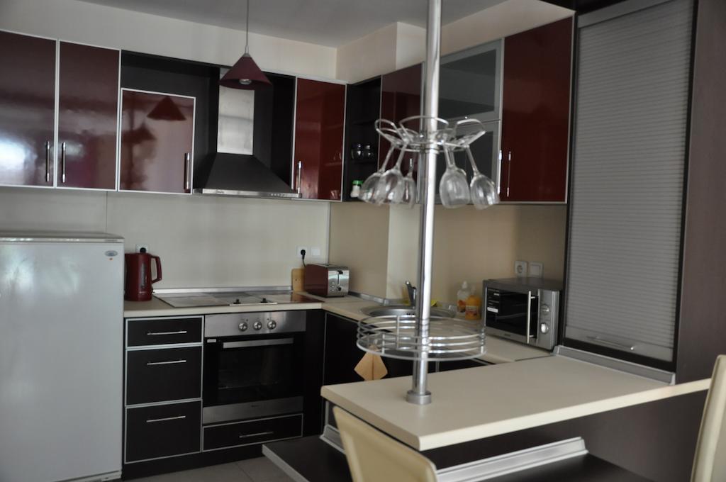 Black Sea Brееze Apartment Varna Exteriör bild